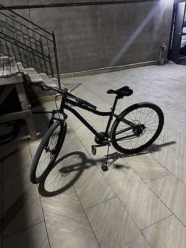 idman velosiped: Şəhər/trek tipli velosiped – qara rəng Texniki xüsusiyyətlər: - — 2
