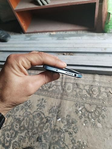 xiaomi redmi note 9 pro max: Redmi K70 Ultra, 256 GB, rəng - Mavi, Barmaq izi — 3