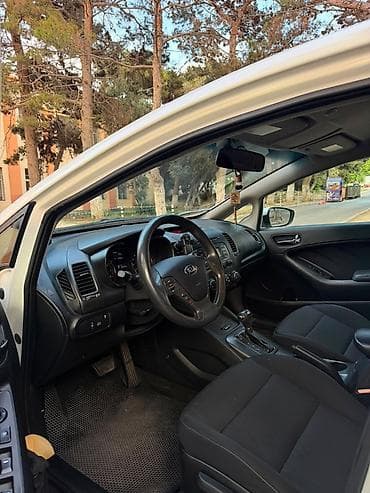 araba motoru: Kia forte səliqəli sürülüb mator karopkada heç bir problem yoxdur — 7