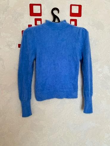 pull and bear: Calliope brendi – qadın sviteri - Rəng: açıq mavi (sky blue) - Ölçü — 1