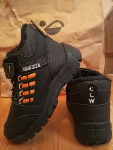 Kişi Geyimləri: QADIN 60 AZN VE USAQ 48AZN GEYINILMEYIB UŞAQ (37 VE 31 RAZMER) VE 5-10 — 7