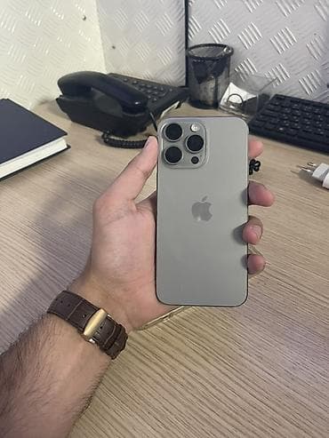 iphone 11 2el: IPhone 15 Pro Max, 256 GB, Natural Titanium, Barmaq izi, Face ID — 1