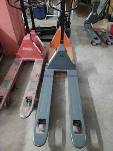 Salam az islenmis transpaletler var (350-360 manatliqlardan deyil