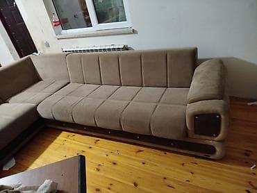 Künc divan, Parça