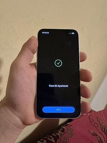 mobil modem: IPhone 13, 128 GB, Face ID — 2