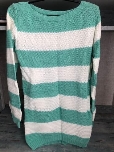 qadın jaketi: Her bırı 2-3defe geyınılıb,razmerler S M,her bırı 15azn — 5