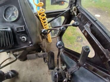 işlənmiş traktorlarin satişi: Traktor Belarus (MTZ) 82, 1999 il, 18000 at gücü, motor 2.4 l, İşlənmiş — 5