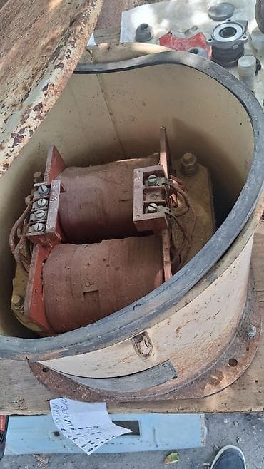 baklar və cənlər: Quru tip güc transformatoru - Model/Tip: QBM-4-74 (etiketdə — 3