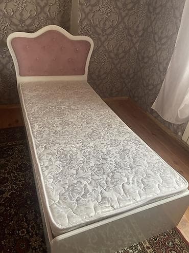 taxta carpayı: İşlənmiş, Təknəfərlik çarpayı, Bazasız, Matras ilə, Siyirməsiz, Azərbaycan — 1