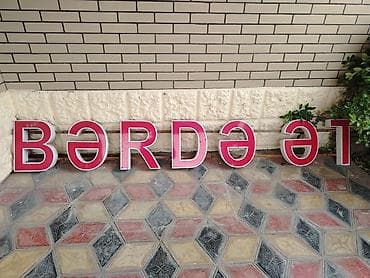 Olcu 280smx40sm Qırmızı-ağ rəngdə həcmli işıqlı hərflər dəsti. Əlifba