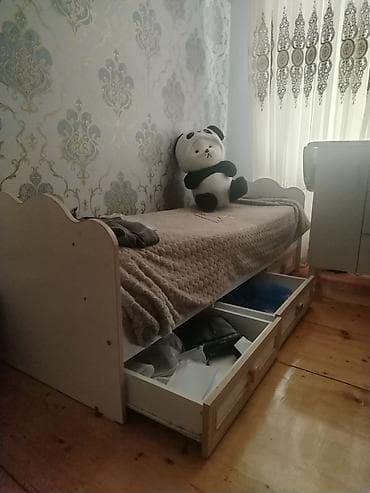 гардеробная мебель: Для девочки и мальчика, Кровать, С выдвижными ящиками — 1