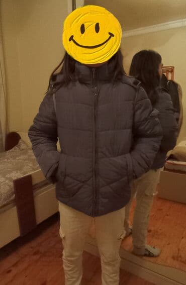 10-12 yas qiz uşağı üçün godekce. Bir sezon geyilib. Hec bir qüsuru