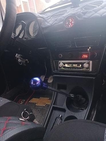 elektromobil satilir: VAZ (LADA) 2106: 1.6 l | Sedan — 5