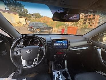Kia Sorento: 2 l | 2011 il Krossover — 4