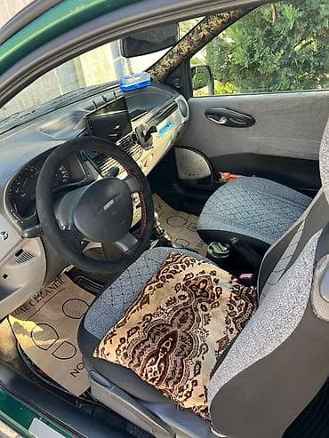 Fiat Punto: 1.2 л | 2000 г. 275 км Хэтчбэк — 2