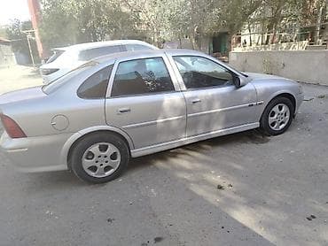 opel vectra b: Opel Vectra: 1.6 l | 1998 il 53464 km Sedan — 1