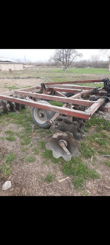 əyləc diski: Aqrotexnika: dartılan diskli mala (diskli borona) Təyinat: - Torpağın — 5