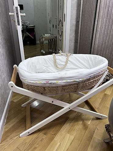 beşiyler: Oğlan və qız üçün, Dördbucaq, Beşik, Dəst ilə, Matrassız, Yellənmə mexanizmsiz — 3