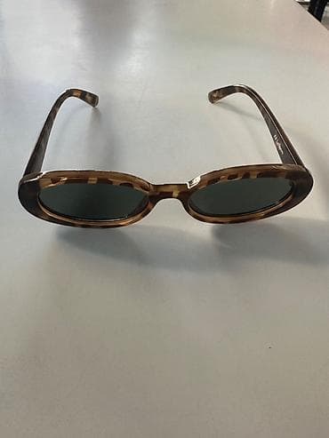 Le Specs 
Like new 
80 azn — 3