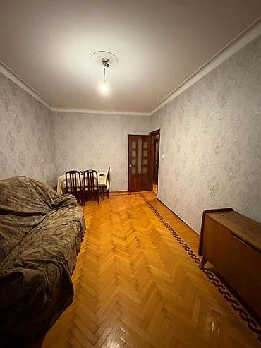 Gence prospektinde Panarama parkin qarwi terefinde 9 mertebenin 9 cu — 9