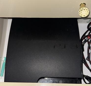 Sony PlayStation 3 (PS3) Slim oyun konsolu - Model: PS3 Slim, qara
