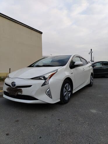 диски титановые 15: Toyota prius 50 kuza.Hazir kreditdedir.13500 ilkin odenis.Ayliq 786 m — 3