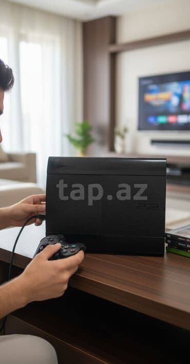 Sony PlayStation 3 Super Slim (PS3) Xüsusiyyətlər: - Model: PS3 Super