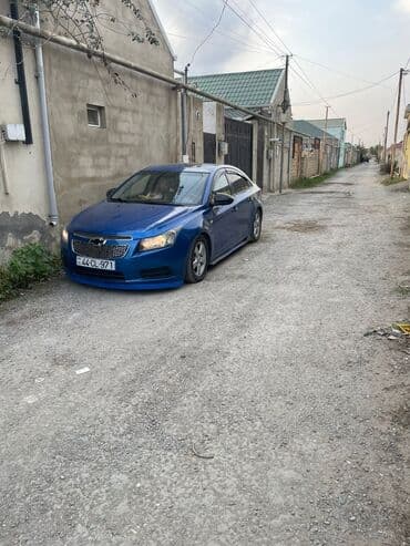 turbo az ucuz masinlar 07: Chevrolet Cruze: 1.8 l | 2010 il 400 km Sedan — 1