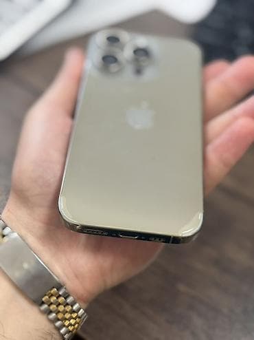 iphone 6 's: IPhone 16 Pro, 512 GB, Qızılı, Face ID — 4