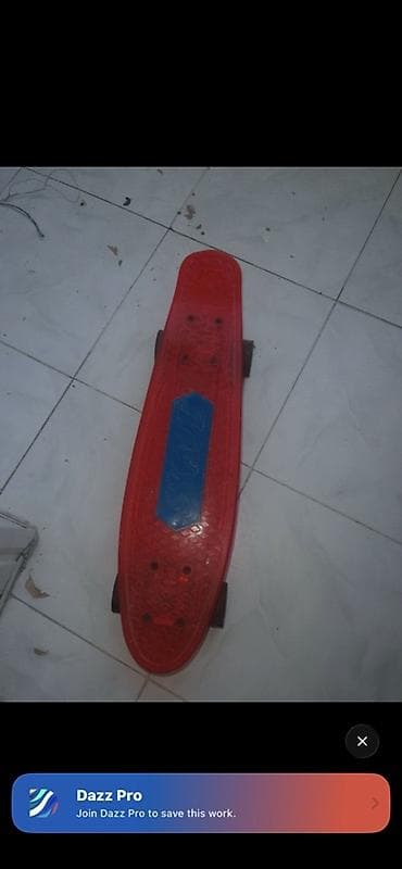 Qırmızı plastik penny skeytbord - Kompakt ölçülü penny tipli — 1