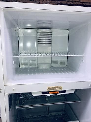 playstation 4 nece manatdir: Yeni 2 qapılı Soyuducu Satılır, rəng - Ağ, Dispenserli — 7