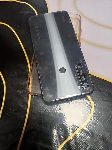 Xiaomi Redmi smartfon - Model: Redmi (şəkillərdəki arxa dizayn və