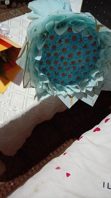 Buket güllər: Dekorativ gül buketi el isi - Kompozisiya: süni güllərdən — 4