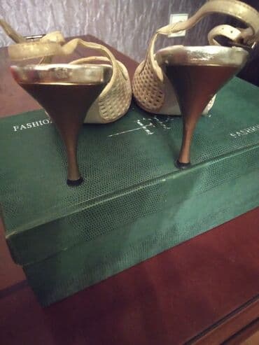 женские пляжные шлепанцы: Размер: 37, цвет - Золотой, Новый — 4