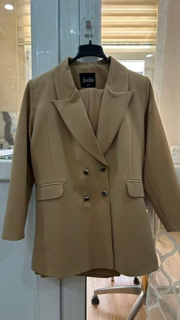 Ayris Fashion Istanbul brendinin XL ölçülü, bej rəngli qadın kostyumu lalafo.az -da Ayris Fashion Istanbul brendinin XL ölçülü, bej rəngli qadın kostyumu