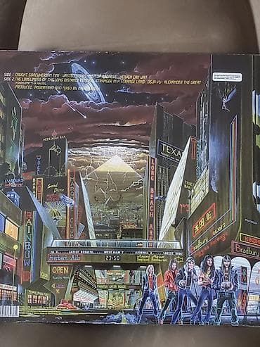 stranger thinks: Vinil val, Rok, 1986 il, Ünvandan götürmə — 2