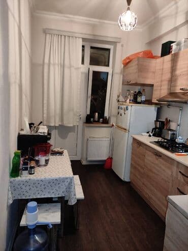 kirayə ev ayliq: Yeni Yasamalda (Asan xidmətə yaxın) 9 mertebeli binanın 8-ci — 5