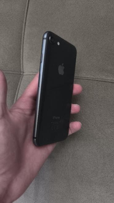 ipod touch 8: IPhone 8, Jet Black, Barmaq izi — 4