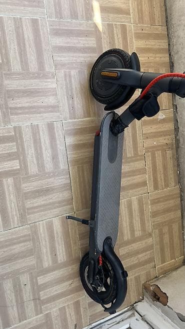 elektron samokat: İşlənmiş Elektrik samokat 8", 251 - 350 Vt, 26 - 35 km/s, Ünvandan götürmə — 10