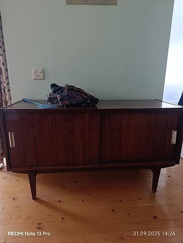 stul 2 ci el: Srochno! Tumbi. 90 man i 40 man gabariti 1 ya 121*45*67 2 ya — 1