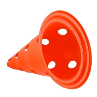 i̇dman aləti: Konuslar. Fərqli konuslar, maneələr, çubuqlar, baryerlər və s. var — 6