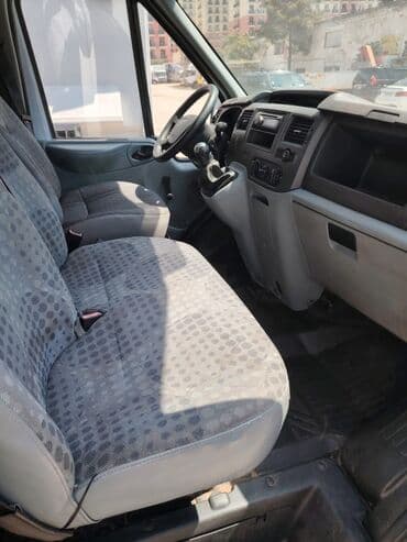 Ford Transit panelvan - Kuzov: qısa baza, ikitərəfli arxa açılan — 6