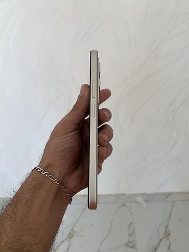 mi 9 te: Redmi 15 karopqası adabdırı hər şeyi var təzədi heç bir problemi yoxdu — 6