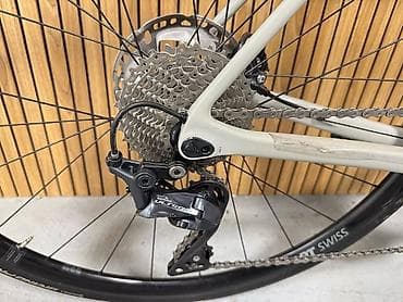 велосипед baol: Canyon Endurace CF SL 7 Disc yol velosipedi - Çərçivə: karbon — 10
