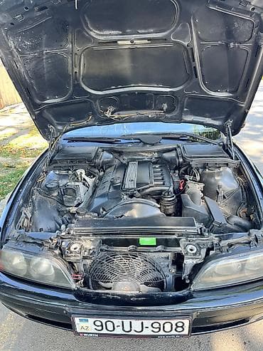 opel omega b: BMW 5 series: 2 l | 2000 il Sedan — 8