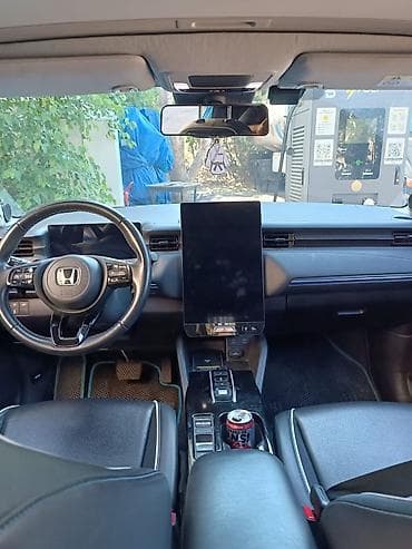 Nəqliyyat: Honda avtomobilinin salonu – geniş və müasir interyer - Dəri — 4