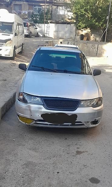 Daewoo Nexia: 1.6 l | 2010 il Sedan
