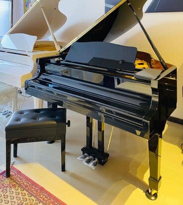 malık zeynalov: Royal ve Pianolar. Royal Musiqi Aletleri salonu sizlere genish — 1