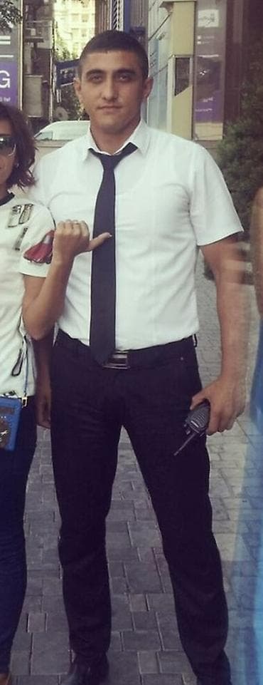 vətən n muhafizə: İş axtarıram. Ad: Hüseynov Aslan Yaş: 38 Evli, 2 uşağım var Təcrübəm — 3