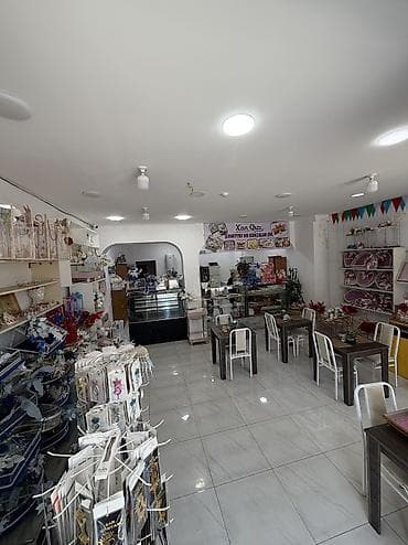 Şirniyyat məhsulları: Xan Qızı – Şirniyyat və Xonçalar Evi Məhsul və xidmətlər: - Milli və — 7